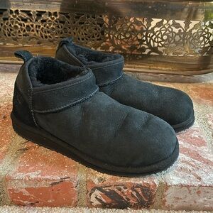 LLBean Women’s Black Ankle Booties Slippers 8 Medium